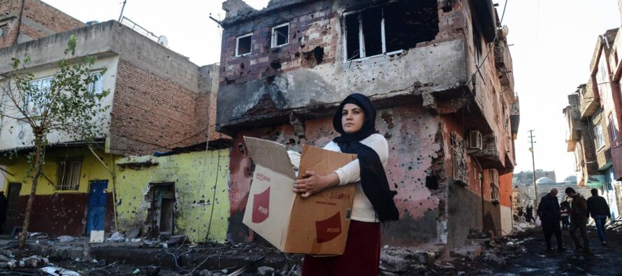 “Displaced and Dispossessed”. Turkey Condemned for Forced Exodus of Kurds from Diyarbakir