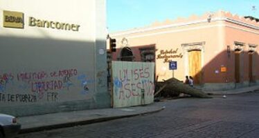 MEXICO: Police kill eight striking Mexican teachers in Oaxaca Strike